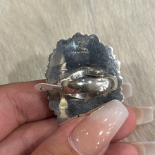 Load image into Gallery viewer, Spiny Oyster &amp; Turquoise Cluster Ring
