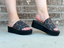 Load image into Gallery viewer, Cheetah Platform Sandals
