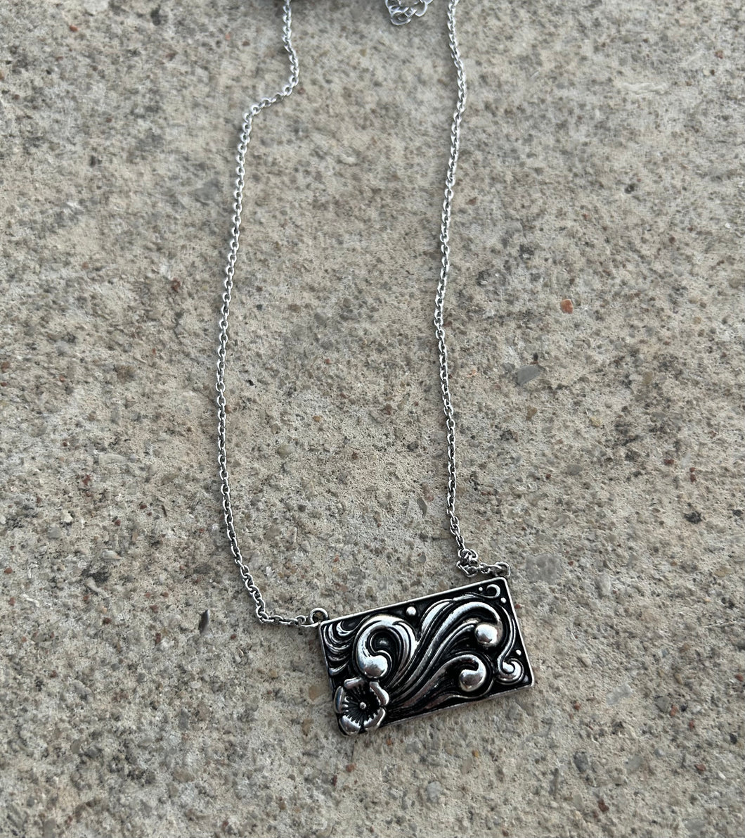 Western Scroll Necklace